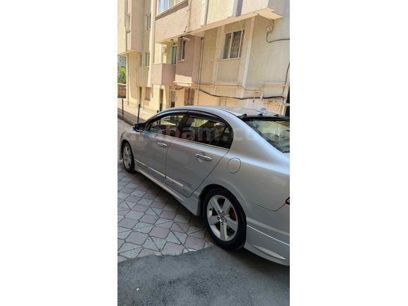 Sahibinden Honda Civic 1.6i VTEC Elegance 2010 Model   TEMİZ BAKIMLI 
