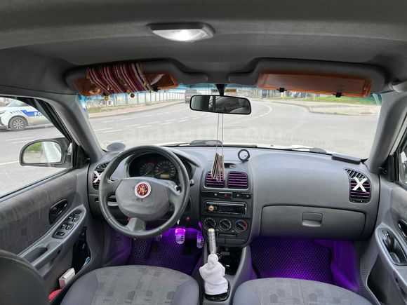 Sahibinden Hyundai Accent 1.3 Admire 2005 Model 