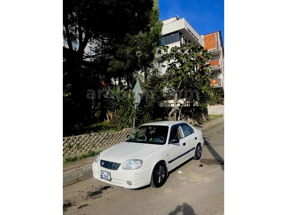Sahibinden Hyundai Accent 1.3 Admire 2005 Model 