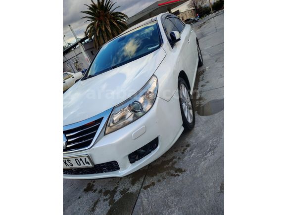 Cam tavanlı TEKNO PAKET Renault Latitude 1.5 dCi Privilege 2012 Model