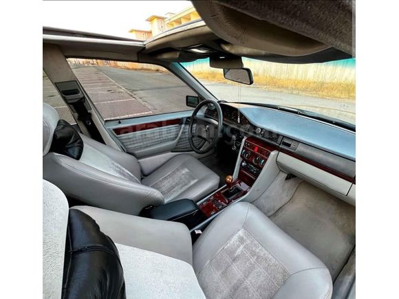 Çift kabin takaslı Mercedes - Benz 200 E 1991 Model