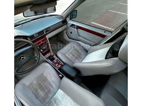 Çift kabin takaslı Mercedes - Benz 200 E 1991 Model