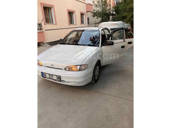 Sahibinden Hyundai Accent 1.5 GLS 1997 Model 