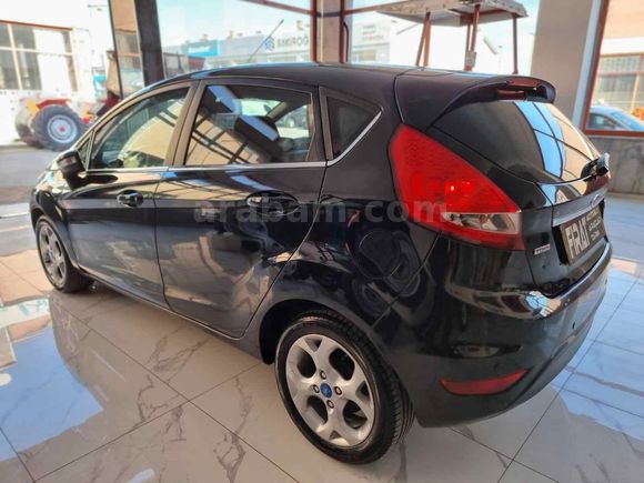 Sahibinden Ford Fiesta 1.4 TDCi Titanium X 2011 Model 