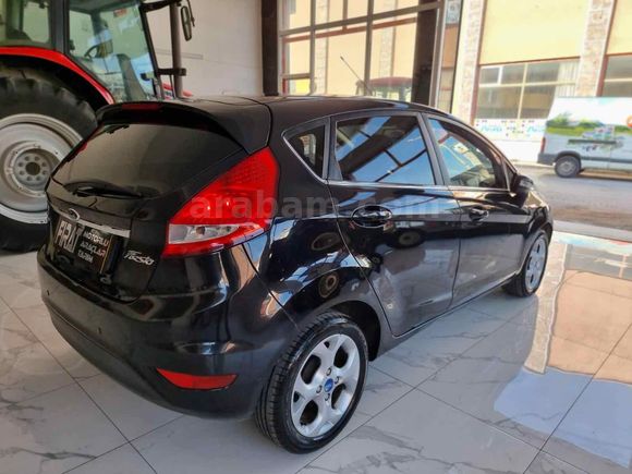 Sahibinden Ford Fiesta 1.4 TDCi Titanium X 2011 Model 