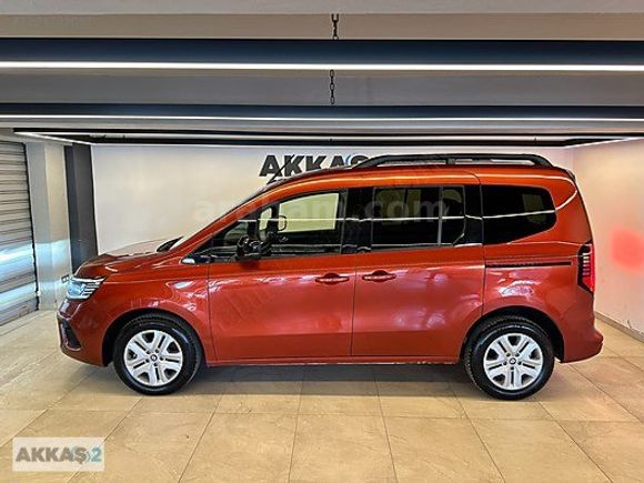 AKKAŞ 2'DEN RENAULT KANGOO OTOMATİK ICONIC