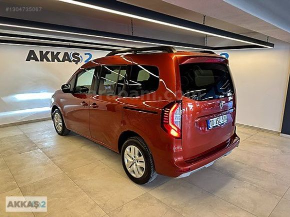 AKKAŞ 2'DEN RENAULT KANGOO OTOMATİK ICONIC