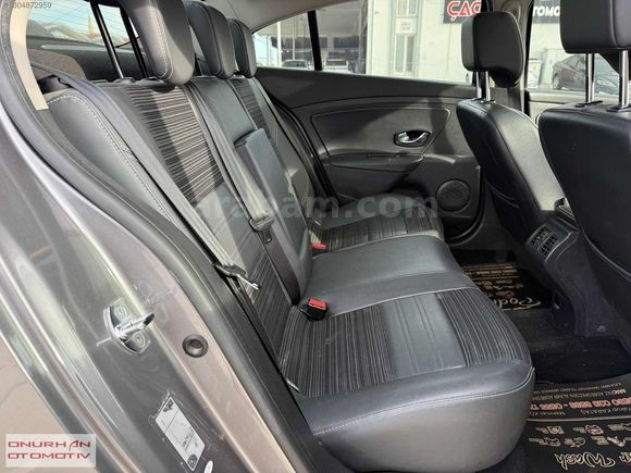2015 MODEL HATASIZ BOYASIZ TRAMERSİZ SANROOF FULL