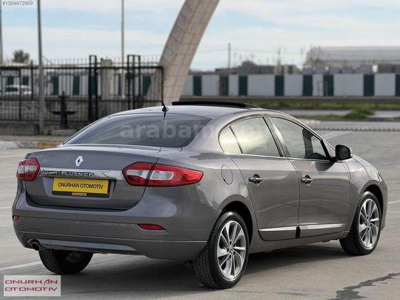 2015 MODEL HATASIZ BOYASIZ TRAMERSİZ SANROOF FULL