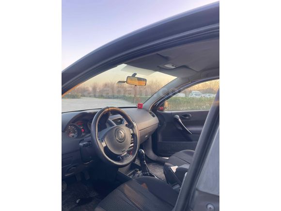 SIFIR MUANELİ TEMİZ MEGANE II 