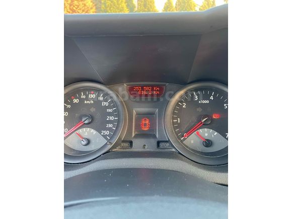 SIFIR MUANELİ TEMİZ MEGANE II 