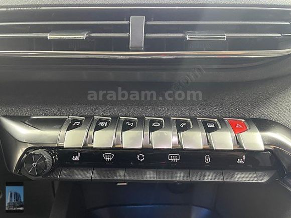 YÜCELER OTO'DAN 2024 MODEL PEUGEOT 3008 ALLURE KDV%20 HATASIZ
