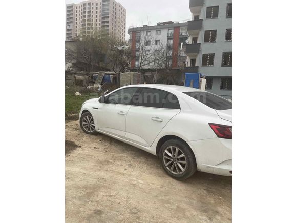Sahibinden Renault Megane 1.5 Blue DCI Touch 2019 Model 