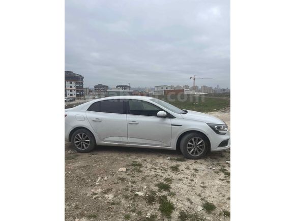 Sahibinden Renault Megane 1.5 Blue DCI Touch 2019 Model 