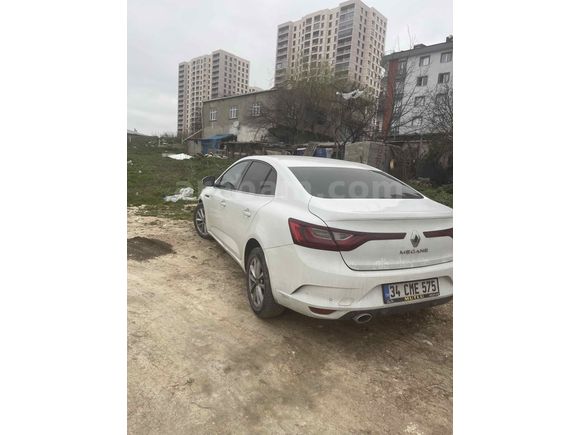 Sahibinden Renault Megane 1.5 Blue DCI Touch 2019 Model 