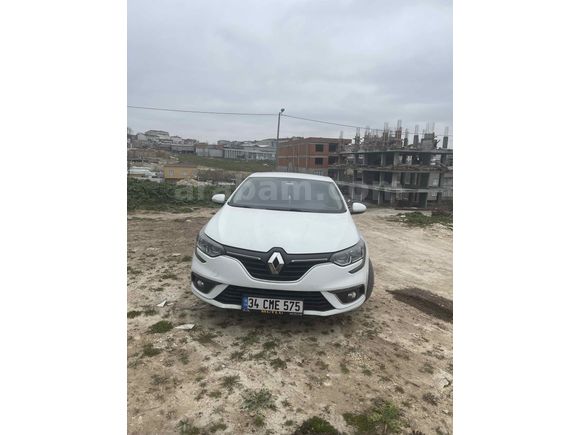 Sahibinden Renault Megane 1.5 Blue DCI Touch 2019 Model 