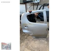 PEUGEOT 107 ÇIKMA SAĞ ARKA KAPI ORJİNAL