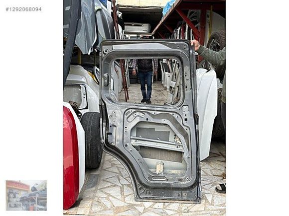 FORD COURIER SOL ARKA KAPI ORJİNAL ÇIKMA 2013-2024