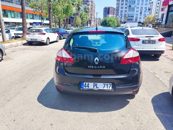 Sahibinden Renault Megane 1.6 Dynamique 2011 Model 