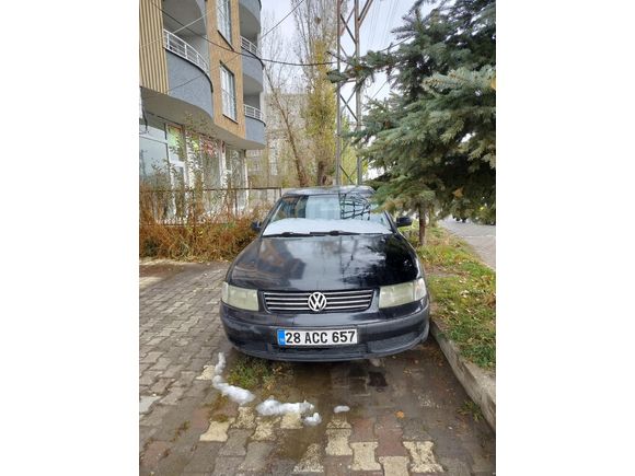 Sahibinden Volkswagen Passat 1.8 Basic 1998 Model