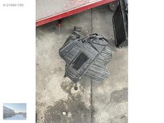 Renault megane hava filitre kutusu