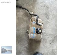 Renault megane yedek su bidonu