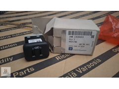 USB SOKETİ ARKA KONSOL OPEL ASTRA K - 13598459