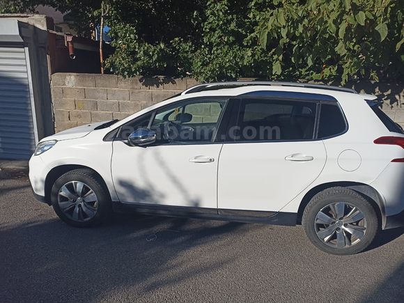 Temiz-Peugeot 2008 1.6 e-HDi Allure 2015 Model