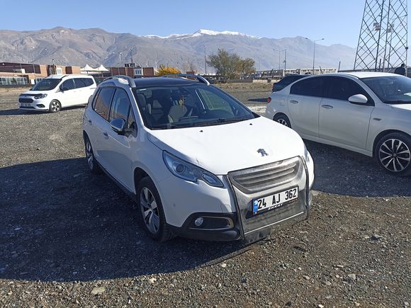 CAM TAVAN-Peugeot 2008 1.6 e-HDi Allure -42000 KM