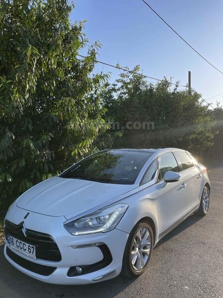 Sahibinden DS Automobiles DS5 1.6 e-HDi DSport 2012 Model İstanbul 188.000 km Beyaz