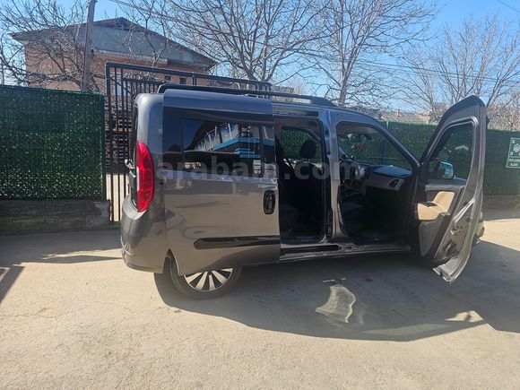 Sahibinden Fiat Doblo Combi 1.6 Multijet Maxi Premio Plus 2022 Model 