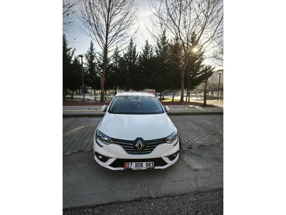 Sahibinden Renault Megane 1.5 Blue DCI Icon 2020 Model