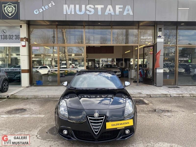 115.000 KMDE 2014 ALFA ROMEO GİULİETTA 1.6 JTD DİSTİNCTİVE