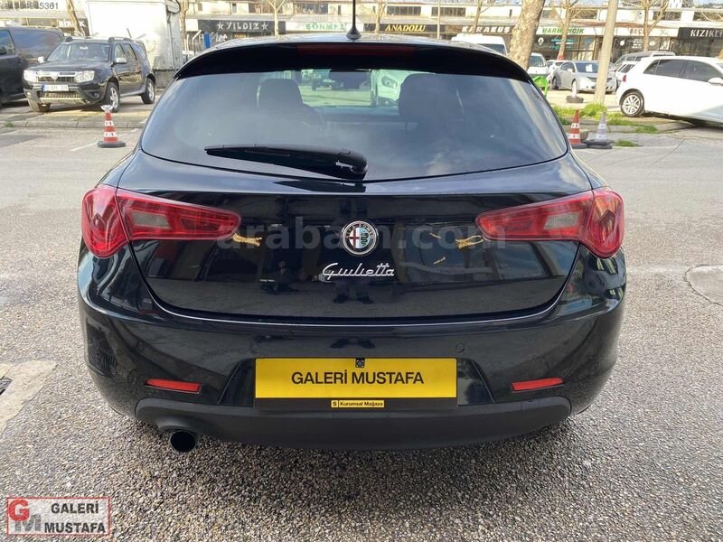 115.000 KMDE 2014 ALFA ROMEO GİULİETTA 1.6 JTD DİSTİNCTİVE 7