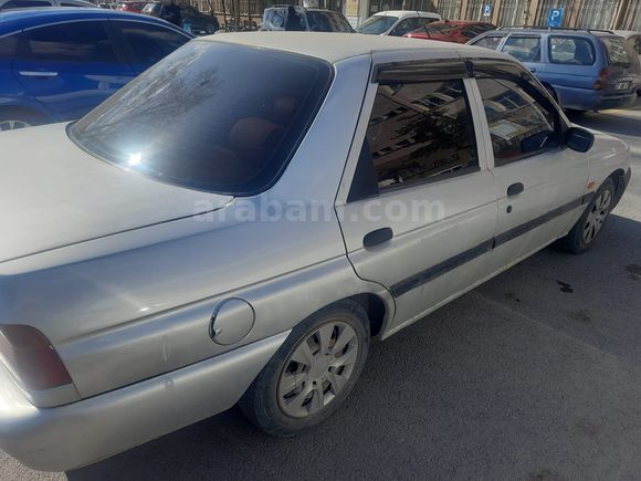 2006 yılında ilk kez trafiğe - Orijinal 203.000 km - Ford Escort 1.6 CLX 