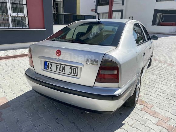 Octavia 1.6 GLX 2000 Model 