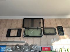 KARAVAN SÜRGÜLÜ CAMLARI
