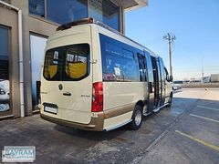 MERCEDES SPRİNTER/CRAFTER MTK DİZAYN SAĞ 3.DOLMUŞ YAN CAM