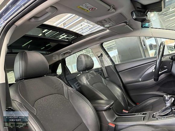 2018 HYUNDAI İ30 1.6 CRDİ ELİTE PLUS MAVİ CAM TAVAN'LI