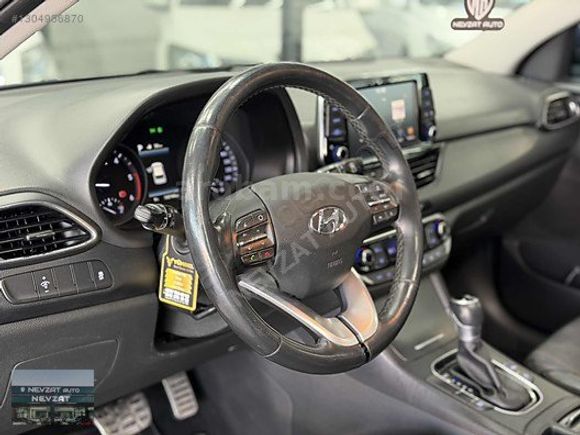 2018 HYUNDAI İ30 1.6 CRDİ ELİTE PLUS MAVİ CAM TAVAN'LI