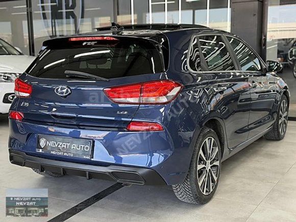 2018 HYUNDAI İ30 1.6 CRDİ ELİTE PLUS MAVİ CAM TAVAN'LI