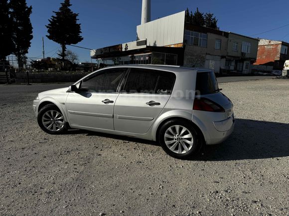 Sahibinden Renault Megane 1.5 dCi Exception 2006 Model  272.000 km Gri