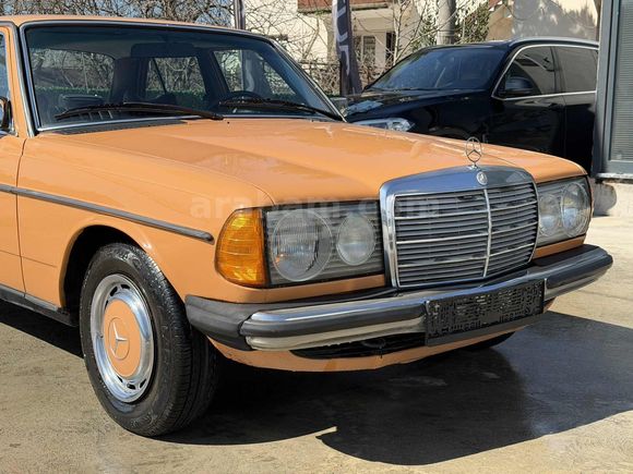 1976 Mercedes Benz 230.4 235.000Km Emsalsiz