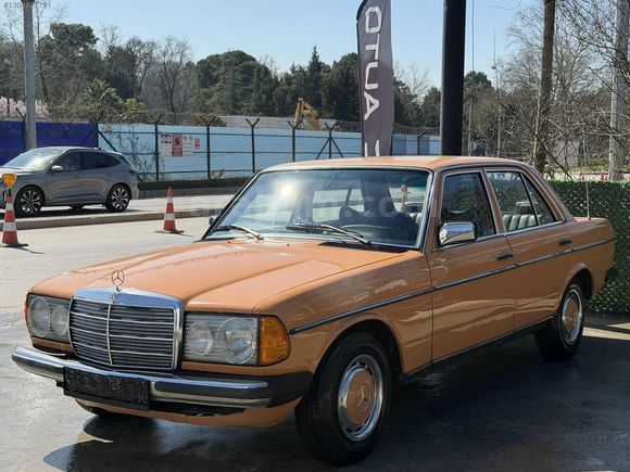 1976 Mercedes Benz 230.4 235.000Km Emsalsiz