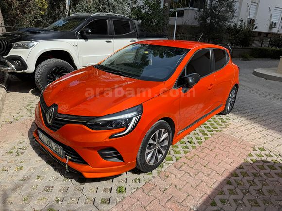 49.000KM de 2020  model 1.0 tce turuncu clio RS 