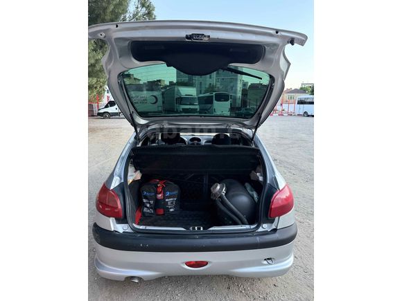 Sahibinden Peugeot 206 1.4 XT 2002 Model 