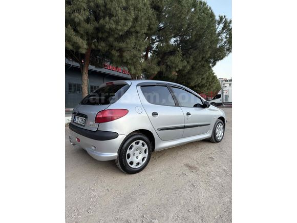 Sahibinden Peugeot 206 1.4 XT 2002 Model 