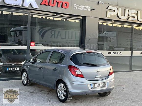 HATASIZ TERTEMİZ DİZEL DÜŞÜK KM CORSA