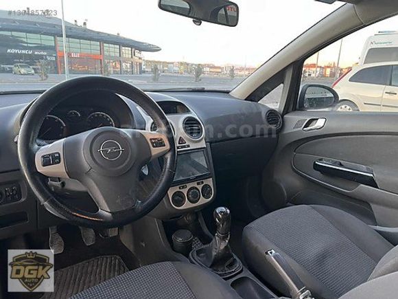 HATASIZ TERTEMİZ DİZEL DÜŞÜK KM CORSA