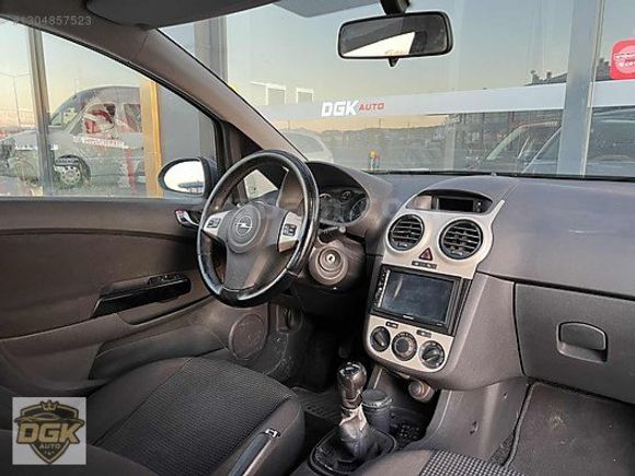 HATASIZ TERTEMİZ DİZEL DÜŞÜK KM CORSA